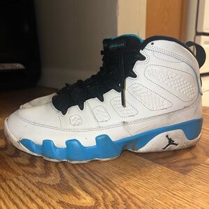 Air Jordan Retro 9 Powder Blue